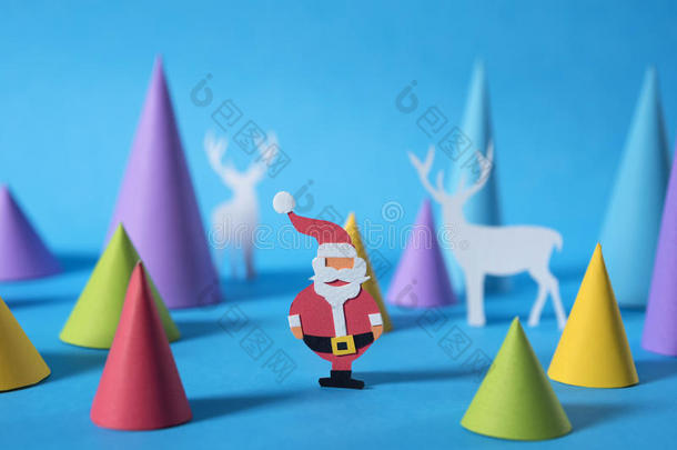 圣诞节五颜六色的圣诞老人驯鹿剪纸卡