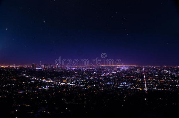 晚上洛杉矶美丽的城市景观景观