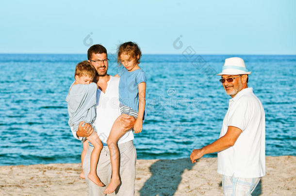 家庭海洋度假世代