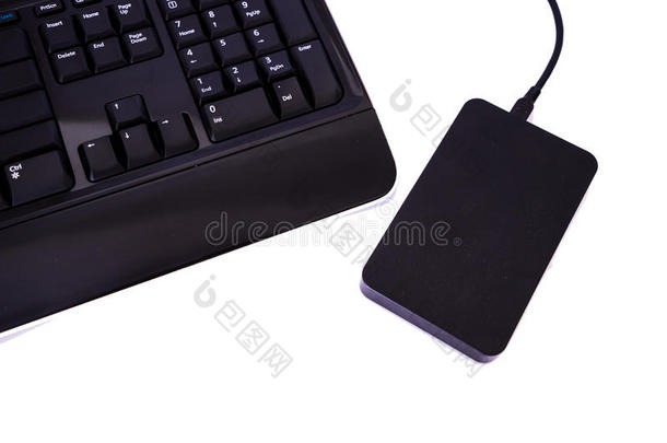 外部硬盘和键盘黑色