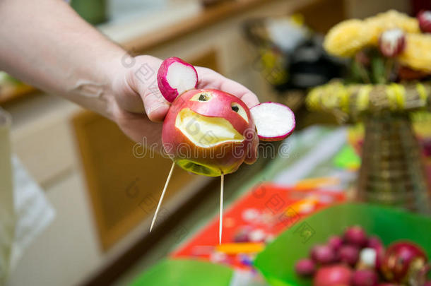 苹果艺术品雕刻食物新鲜的