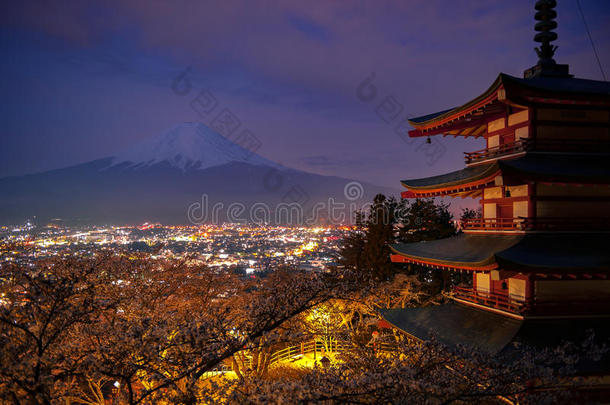 红富士山宝塔