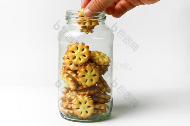 玻璃瓶或玻璃容器中的饼干