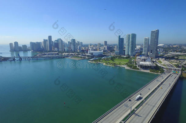 迈阿密市中心的航空照片