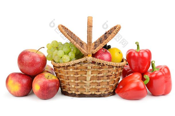 篮子里的蔬菜和水果