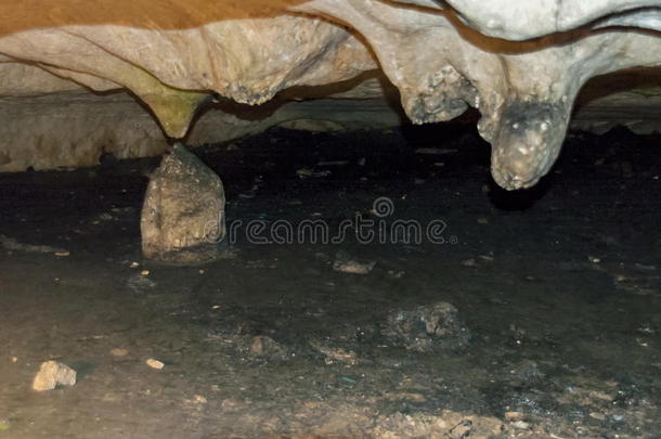 背景贝洛格拉奇克保加利亚洞穴收藏