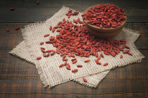 干燥的红色枸杞子适合健康饮食
