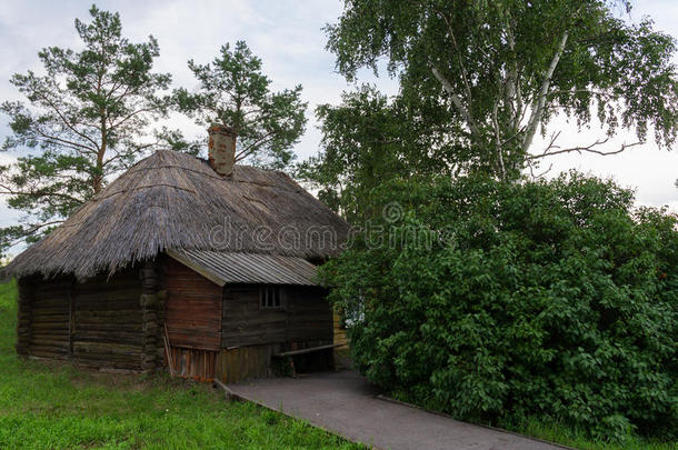 破碎的建筑小屋案例房子