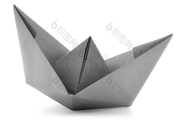黑色纸张导航折纸帆船隔离在白色背景上
