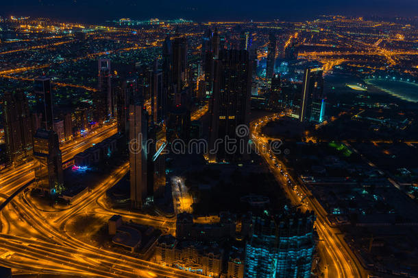 迪拜市中心夜景与城市灯