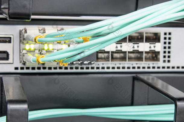 光纤贴片引线在网络路由器