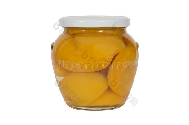 玻璃瓶罐头桃子的一半