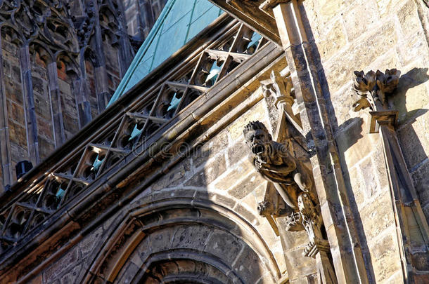 布拉格圣维图斯大教堂墙上的加戈伊尔