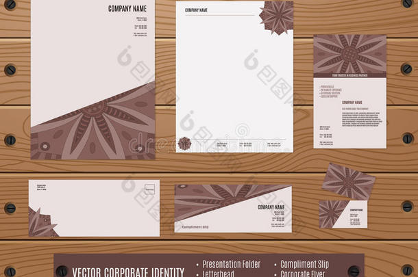 公司身份集：演示文件夹，信笺，信封，恭维单，公司传单，名片上的木材纹理