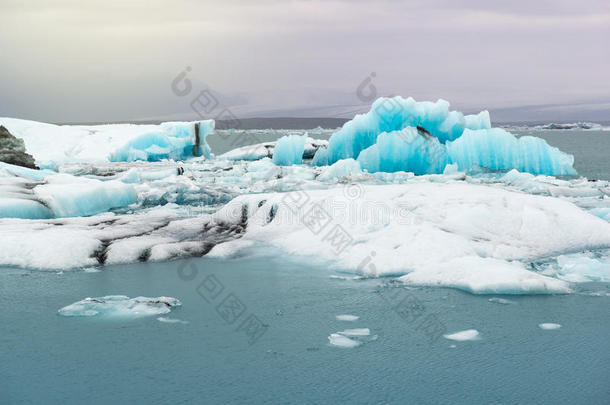 浮冰和冰川景观，冰湖Jokulsarlon，冰岛