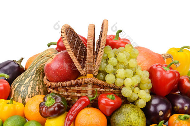 篮子里的蔬菜和水果