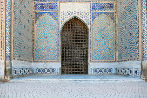 入口入口入口的细节。 毕比·卡纳姆清真寺