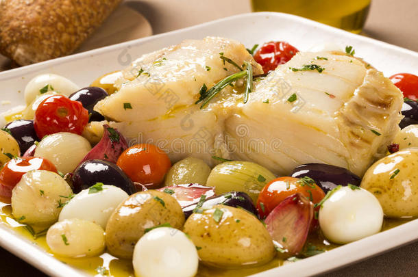 一种典型的葡萄牙菜，有鳕鱼，叫做巴卡豪多波多。