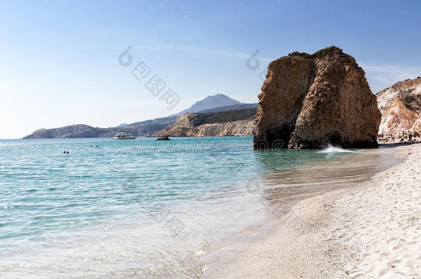 美丽的自然颜色的菲里普拉卡海滩，米洛，希腊