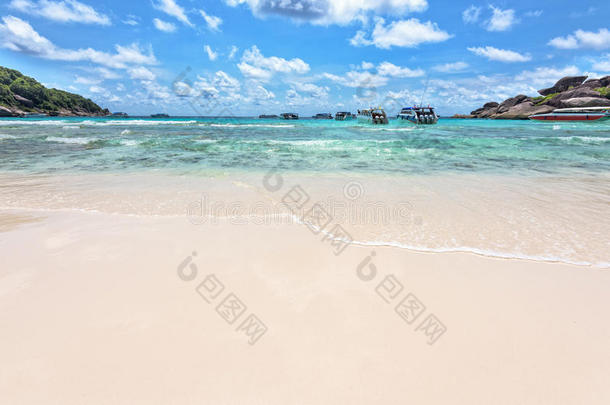 泰国西米兰岛的海滩和海洋