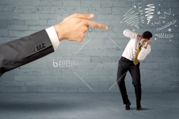 成人愤怒的争论惭愧的坏的图片-包图网企业站