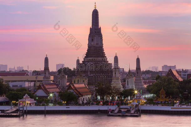 美丽的天空在阿伦寺，曼谷最旅游的目的地泰国