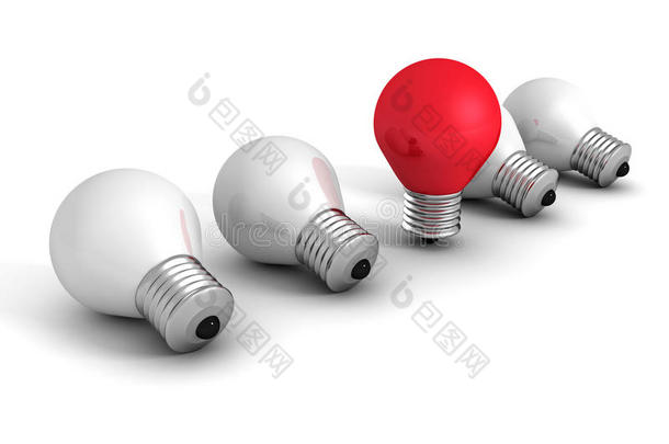 不同的红色想法灯泡在白色。 创造力的概念