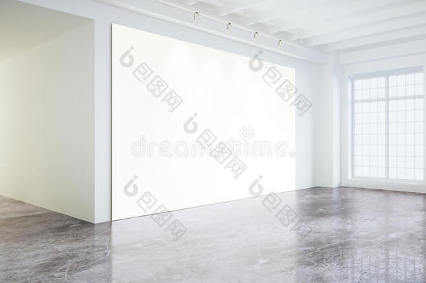 空阁楼房间白色墙上的空白白色海报