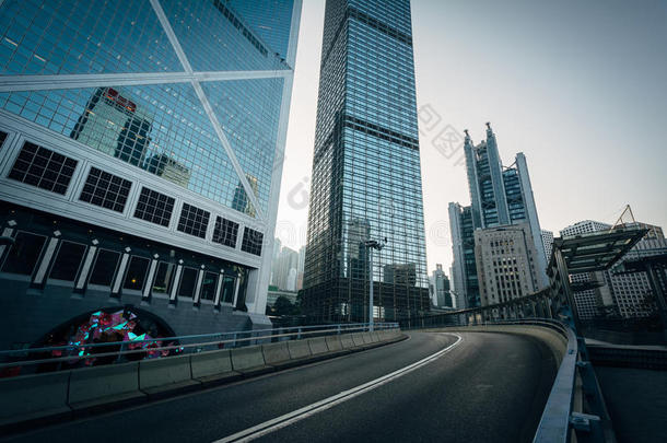 香港中部的花园路和现代摩天大楼，香港，香港