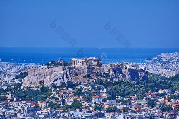 雅典，希腊，帕台农神庙在雅典卫城的普拉卡