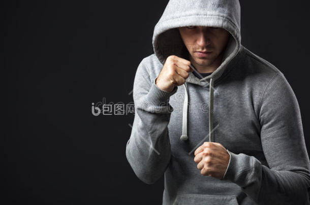 背景坏的拳击手残酷的残忍的图片-包图网企业站