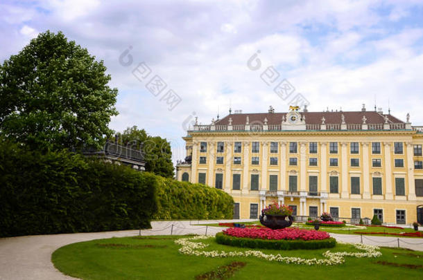 一项联合国教科文组织的世界文化遗产，奥地利维也纳(Wien)的Schonbrunn宫的王储私人花园景观。
