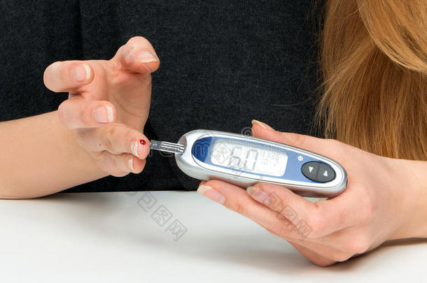 糖尿病患者妇女手测<strong>血糖</strong>水平血试验