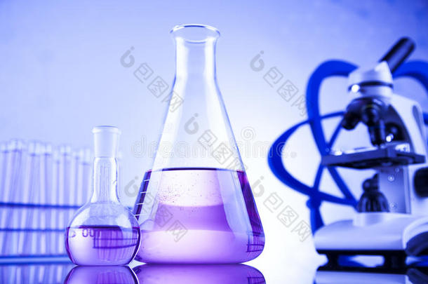 化学，科学和实验室玻璃器皿背景