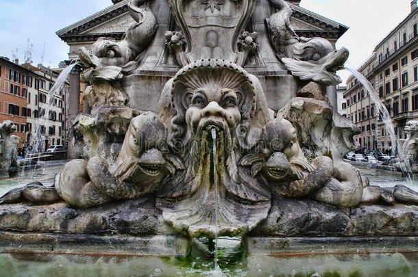 意大利罗马万神殿喷泉