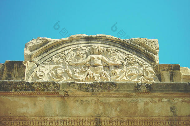 安纳托利亚伊弗塞斯古遗址的考古遗迹；复古风格
