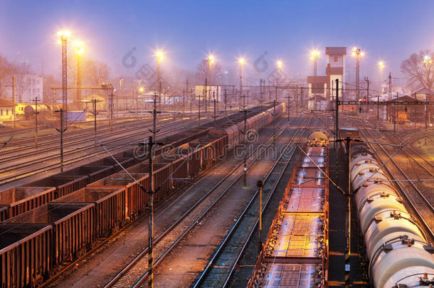货运列车-货物运输，铁路