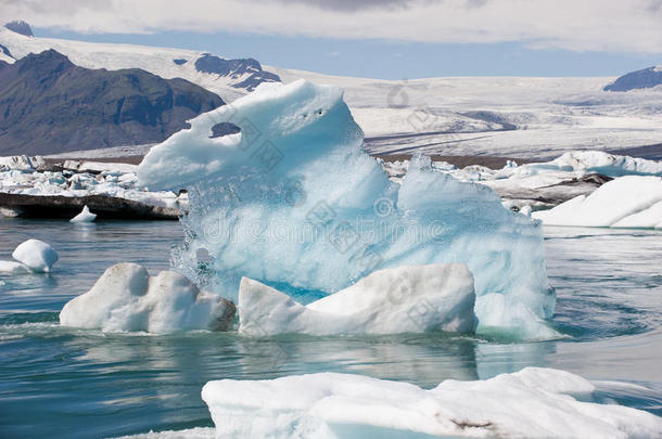 浮冰在冰湖Jokulsarlon，冰岛