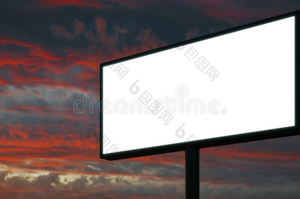 在日落时间准备广告的空白广告牌。 三维渲染