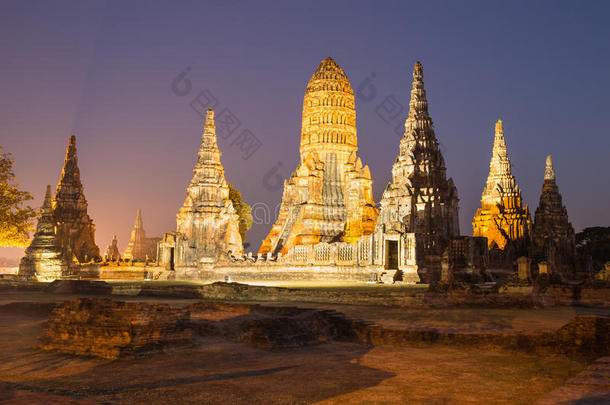 美丽的瓦泰瓦塔那拉姆寺在泰国大城