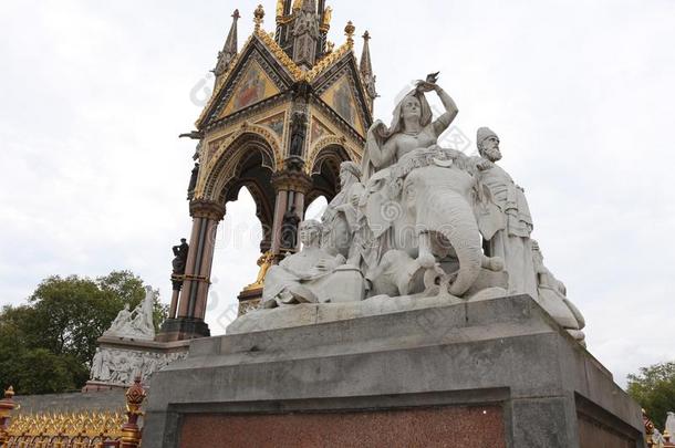 阿尔伯特纪念馆，伦敦。 寓言雕塑亚洲组由约翰亨利<strong>福利</strong>