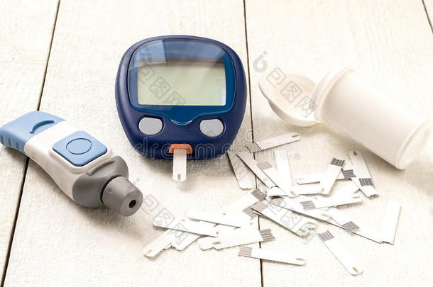 测量血液中葡萄糖水平的装置