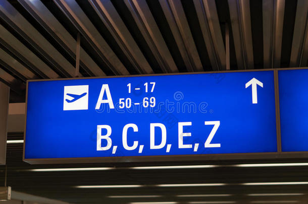 国际机场的<strong>登机</strong>口和候机楼标志