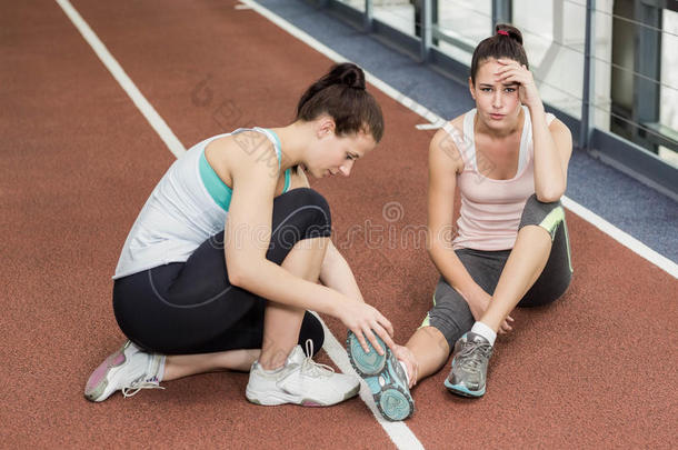 适合的女人<strong>脚踝</strong>疼痛