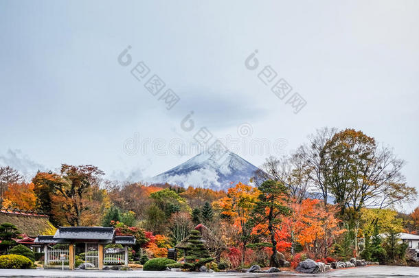 之后亚洲亚洲的秋天背景