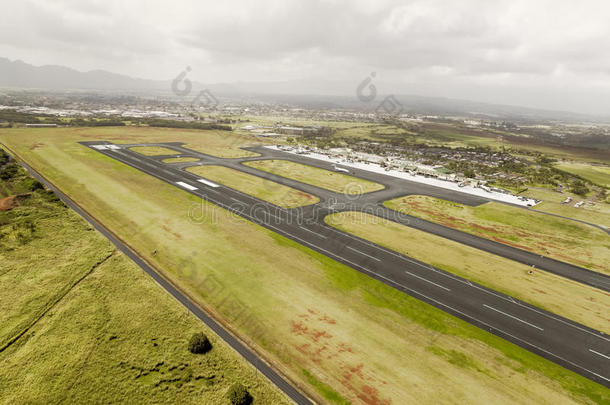 夏威夷希洛<strong>国际机场</strong>跑道的鸟瞰图