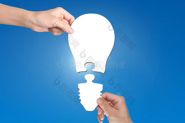 集合援助空白的电灯泡商业
