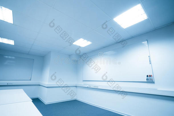 建筑学背景蓝色板会议室