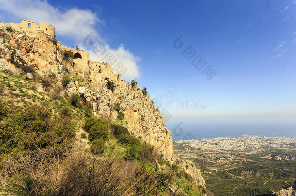 塞浦路斯北部的童话城堡