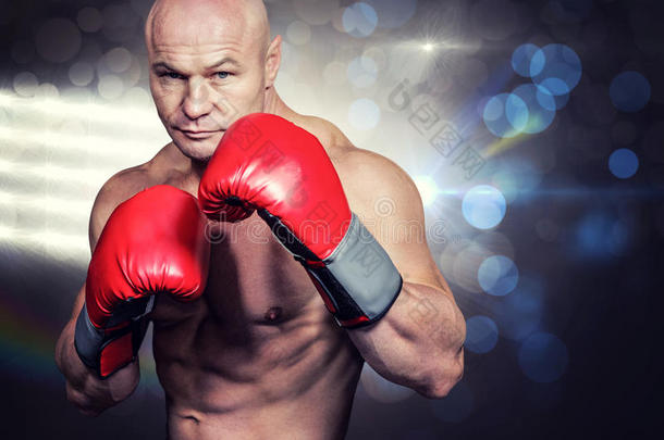 <strong>带手套</strong>拳击手肖像的复合图像
